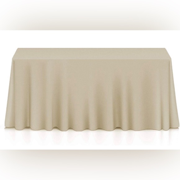 Quality table linens - Picture 3 of 3